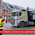 Arrivée du sapin de Noël sur la Grand'Place du Roeulx